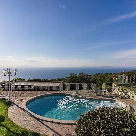 فيلة Marika - Private Heated Pool *