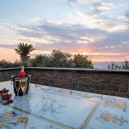 Marika - Private Heated Pool * ماسّا لوبْرينسِ