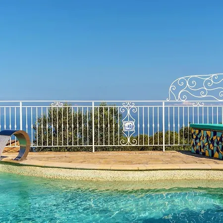 Marika - Private Heated Pool *
